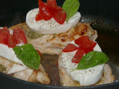 Kalkoenfilet met tomaat en mozzarella