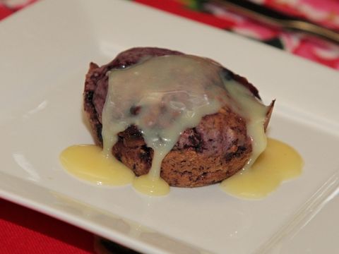Muffins met viooltjes siroop en bosbessen