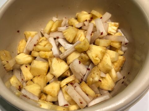 Ananas salade met rettich