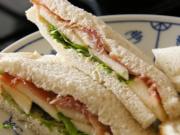Sandwich met peer en serranoham
